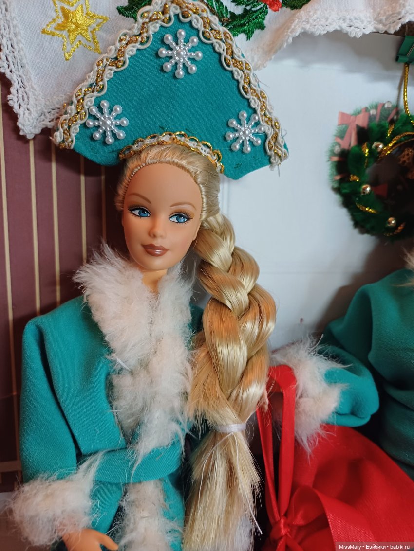 Новогодний утренник — Куклы Barbie (Барби): Looks