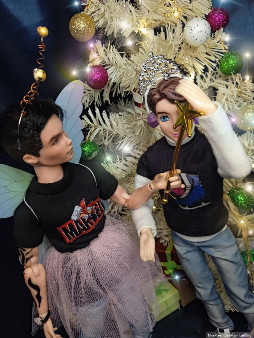 Новогодний утренник — Куклы Barbie (Барби): Looks