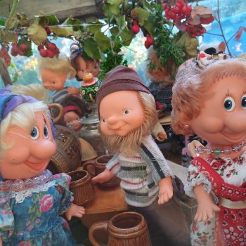 Как в деревне Васильки на ярмарке гуляли