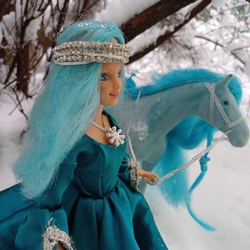 Селена и синий конь