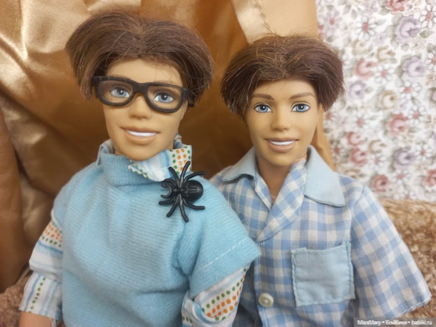 Куклы-близнецы в моей коллекции