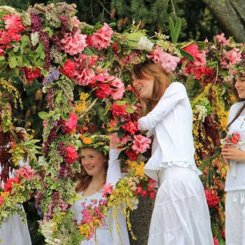 Праздник майской королевы. Уточнение