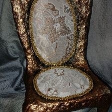 Стульчик для куклы