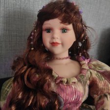 Фарфоровая кукла от Court of Dolls Фарфоровая кукла от Court of Dolls