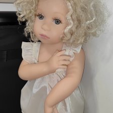 Милая девочка от Pamela Erff из резин