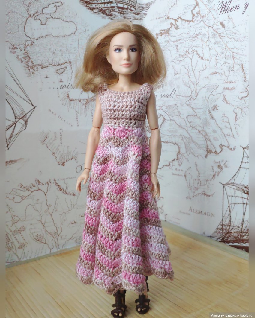 Гибрид куклы xasbro капитана Марвел на теле рестлерши WWE (фото 5)