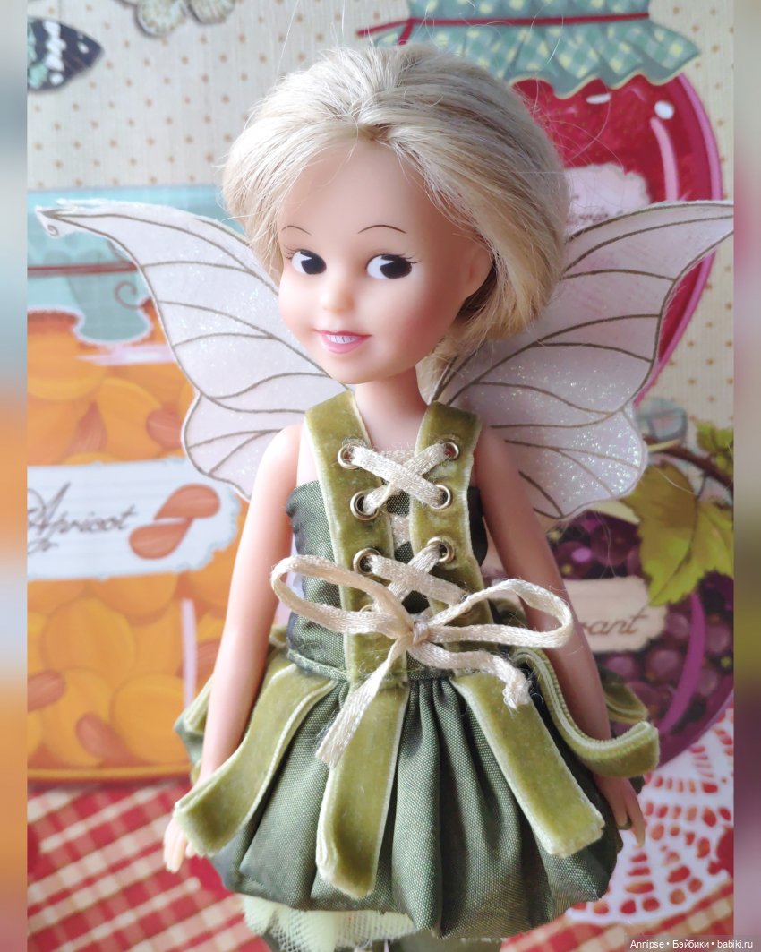 Пенни Брайт в образе феи Динь-динь