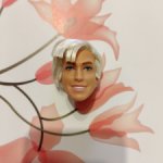 Кен Райан Гослинг с улыбкой