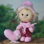 Куколка интерьерная ручной работы в розовом