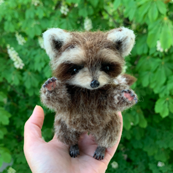 Новый вязаный Енотик и фото цветущей весны 🌷