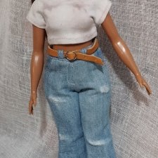 Джинсы клеш на Барби пышку