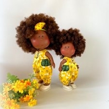 Комбинезоны для большой (30 см) и маленькой (23 см) Миечек