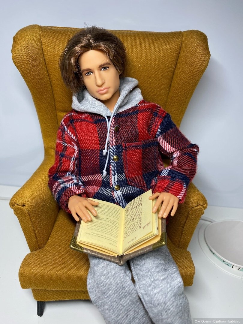 Миниатюрные книги с обложками из кожи (фото 2)