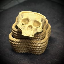 Набор плетеных корзин и череп чаша для ведьм 1:6