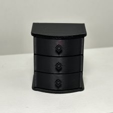 Шкатулка в виде комода