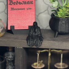 Жнец сидящий, черный, малый