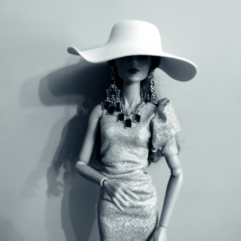 Загадочная незнакомка