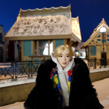 Вечерняя прогулка Сок Чжина