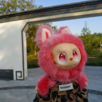 Прогулка Игнатьевны в новом платье в парке Байшиюань