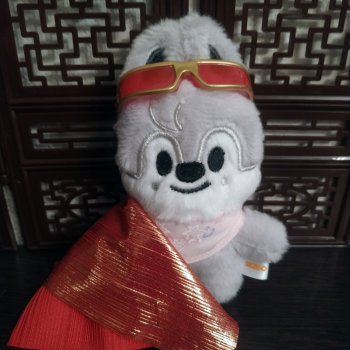 Один волк  хорошо, а два волка лучше)