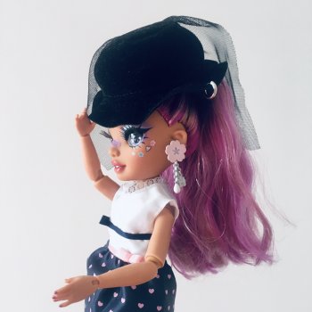 Lila: Light & Dark