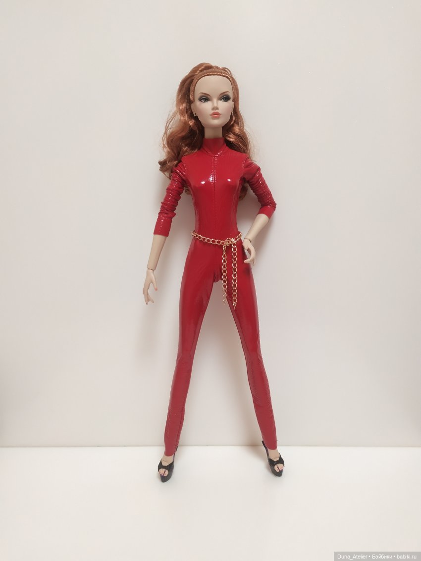 Женщина в красном — Одежда и обувь для кукол своими руками: фото (фото 3)