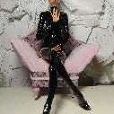 Платье и чулки. Латекс