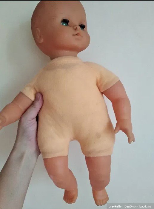 Фото не мое, но вроде кукла похожа. Фото не мое, но вроде кукла похожа.