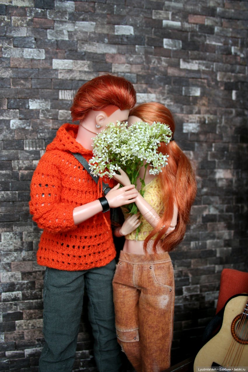 Худи для экшн... С этого все и началось)