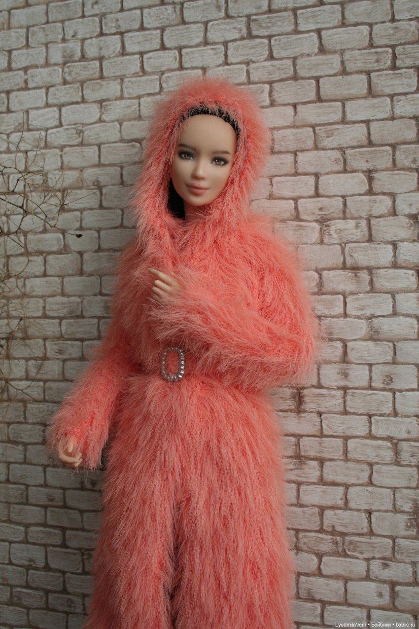Шубок много не бывает — Куклы Barbie (Барби): Looks (фото 9)
