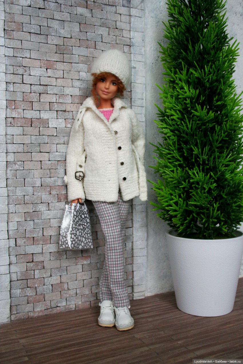 Шубок много не бывает — Куклы Barbie (Барби): Looks