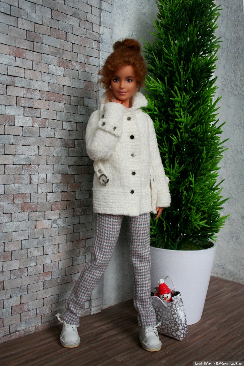 Шубок много не бывает — Куклы Barbie (Барби): Looks