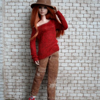 Женщина в красном