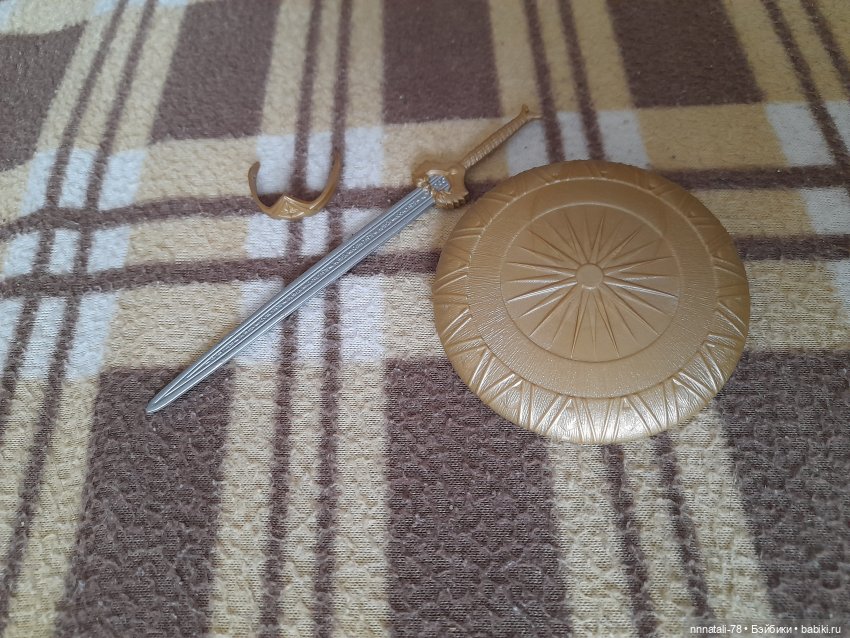 Обзор кукла Барби WW 1984 – «Чудо-женщина» Диана | Бэйбики Обзор кукла Барби WW 1984 – «Чудо-женщина» Диана (фото 3)