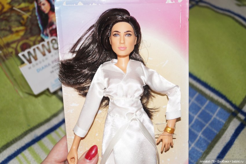 Обзор кукла Барби WW 1984 – «Чудо-женщина» Диана | Бэйбики Обзор кукла Барби WW 1984 – «Чудо-женщина» Диана (фото 8)