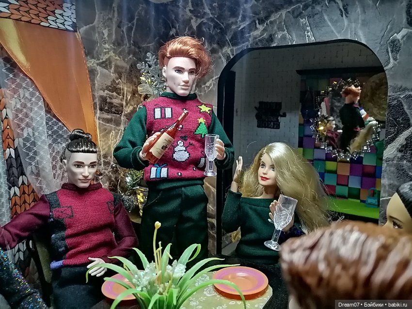 Ника и Лика поздравляют с новым годом (фото 4)