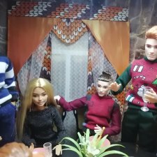 Ника и Лика поздравляют с новым годом