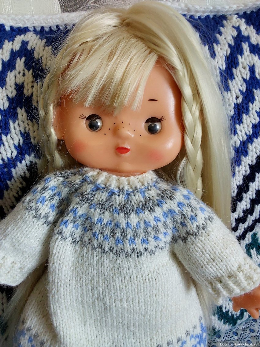 Манечка начинает получать обновки (фото 7)