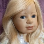 Коллекционная виниловая кукла Сюзанна