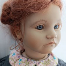 Коллекционная виниловая кукла Кате