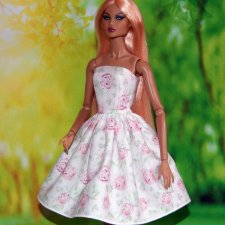 Новое универсальное платье для модных кукол