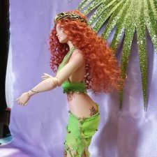 Танцуй Хюрем  ( Адель) огневолосая