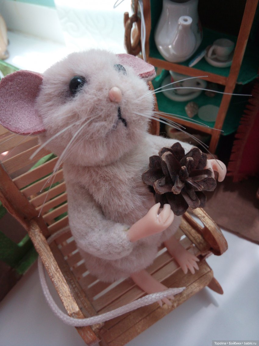 Дедушка и внучок — Авторские игрушки из разных материалов: синельная проволока (фото 3)