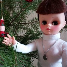 Фанни наряжается