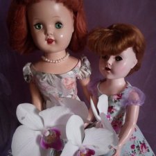 С праздником, девчата!