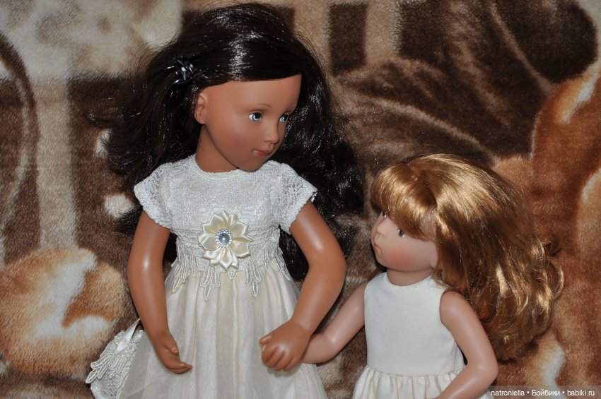 Как минуш Наташа с подружками по Ворошиловской даче гуляла