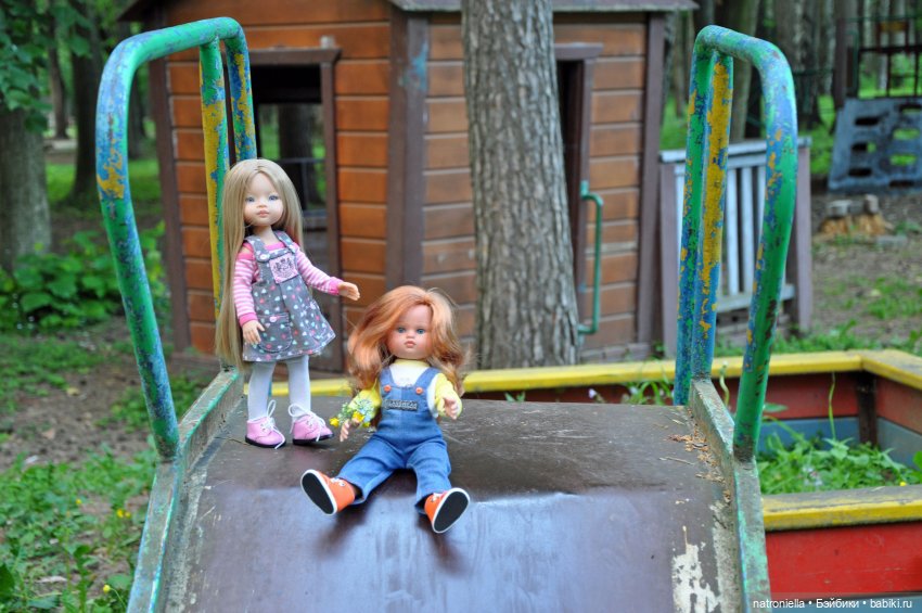 Как минуш Наташа с подружками по Ворошиловской даче гуляла