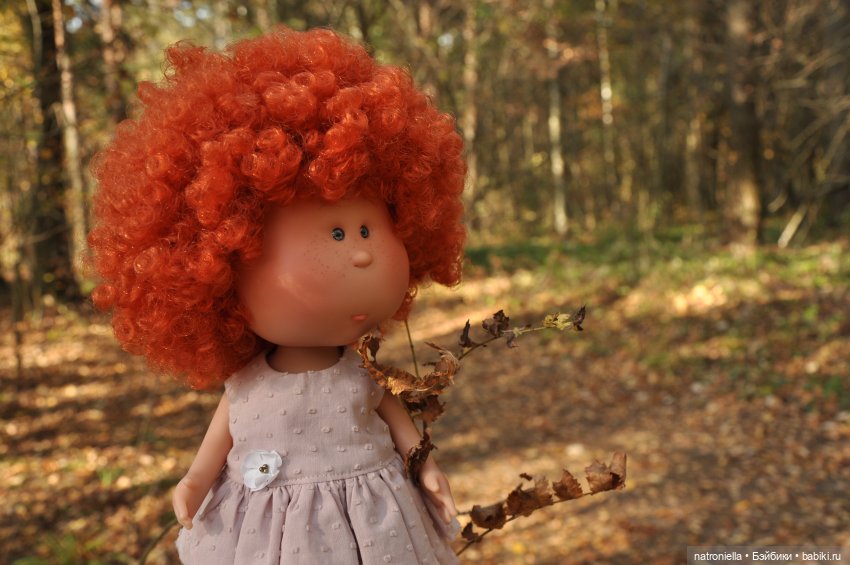 Манюня, багрец и золото — Куклы Nines d'Onil (Нинес): Миа (Mia)