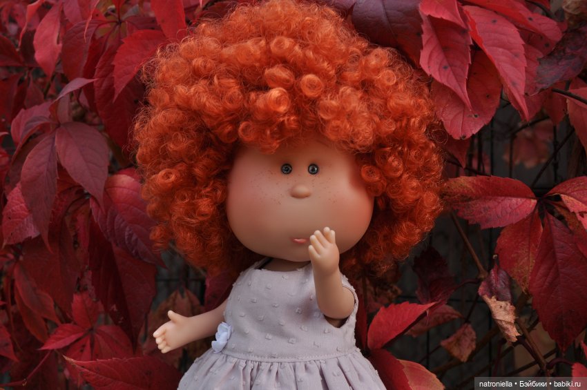 Манюня, багрец и золото — Куклы Nines d'Onil (Нинес): Миа (Mia) (фото 3)