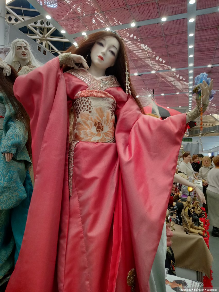 Опять весна! Опять Тишинка